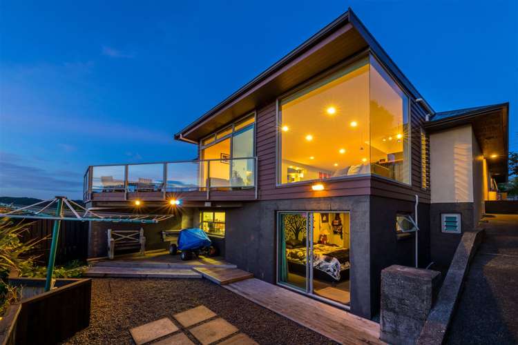 1 Lookout Drive Laingholm_23