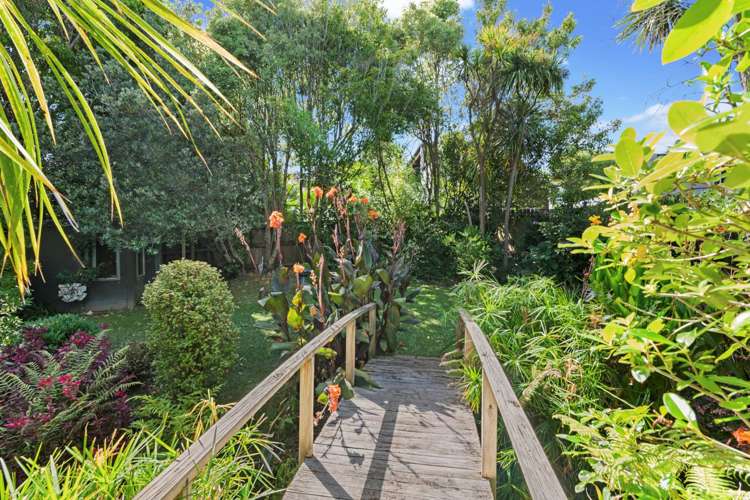 2/14 Matipo Road Mairangi Bay_20