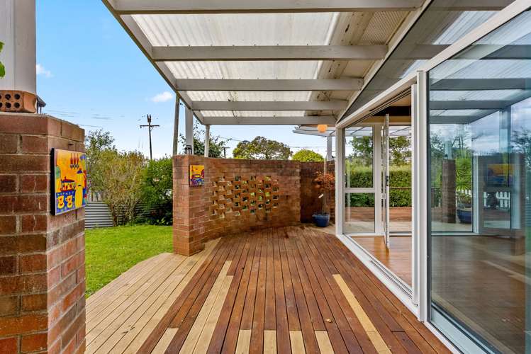 27 Colmar Road Mellons Bay_7