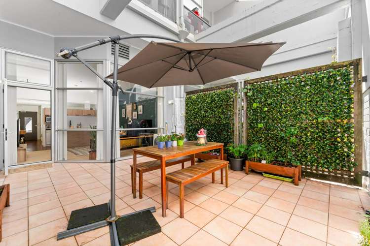 1i/10 Hobson Street Auckland Central_6