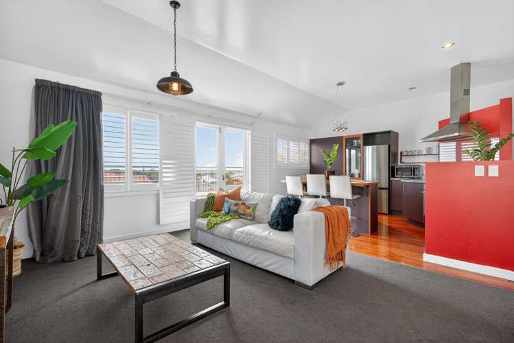 2/38 Bay Street Petone_3