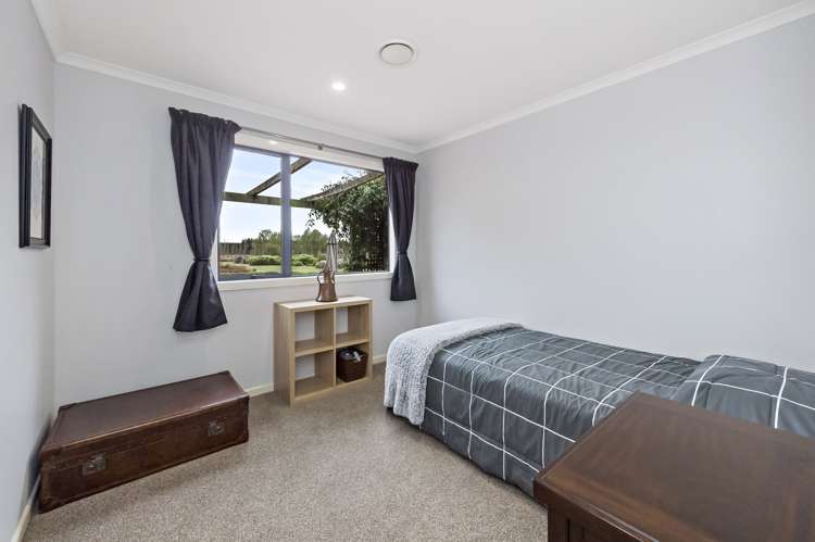 737 Downs Road West Eyreton_17