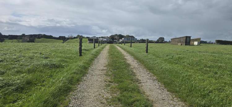 1028 Main North Road Onaero_3