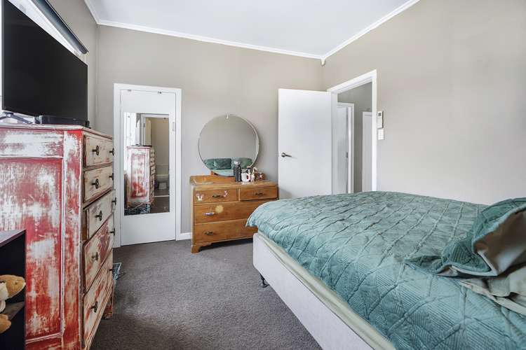 5 Sefton Crescent Chartwell_12