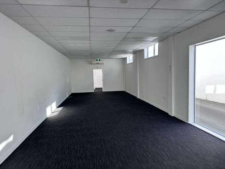 Tenancy 2/63 Devonport Road Tauranga Central_7