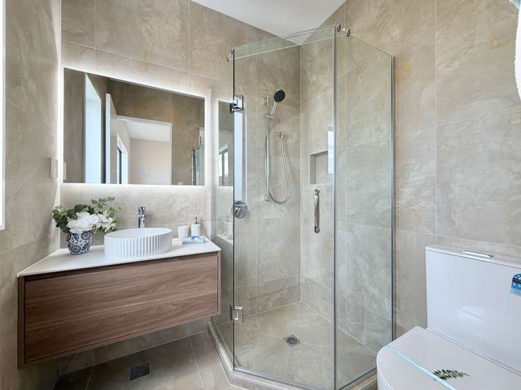 94 Huanui Drive Orewa_14