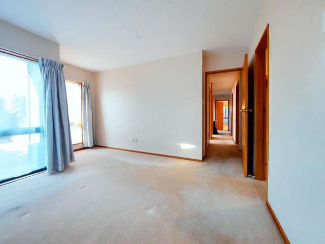 8b Cricklewood Place 1392_3