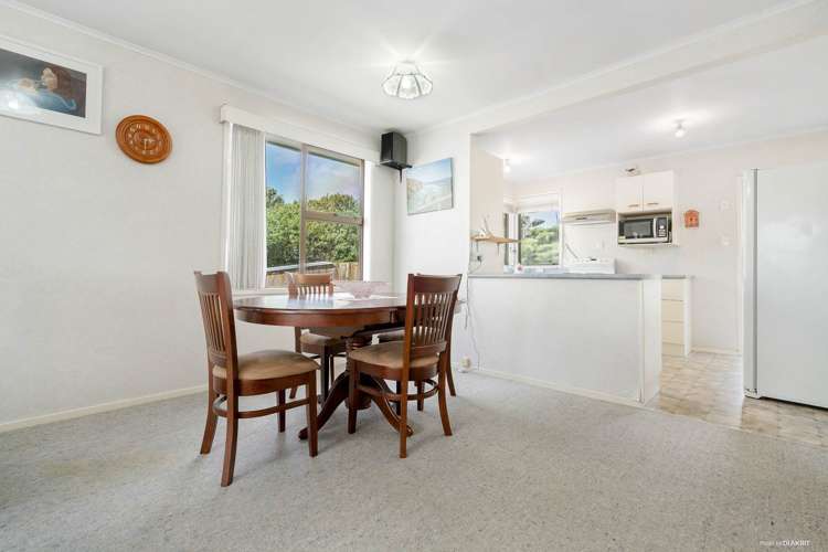 8 Percival Street Manurewa_3