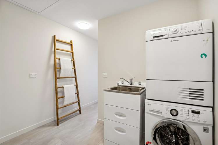 12 Grove Lane Kelvin Heights_15