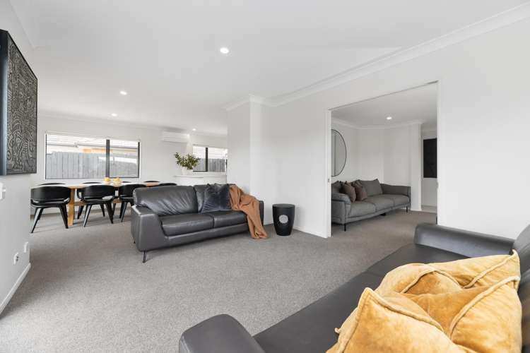 27 Scotsmoor Drive Wattle Downs_7