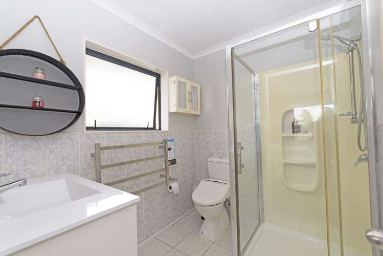 29 Chadlington Avenue Henderson_11