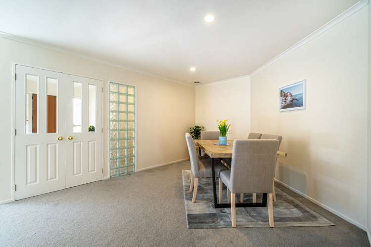 11 Phoebe Meikle Place Torbay_12