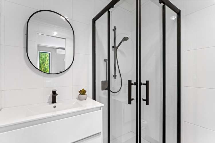 208 Mapara Road Acacia Bay_15