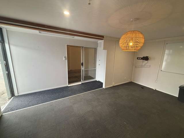 Unit 1, 65 Nelson Street Petone_2