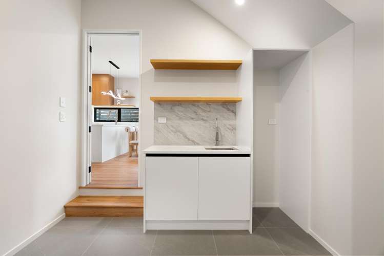 51A Gordon Avenue Forrest Hill_10