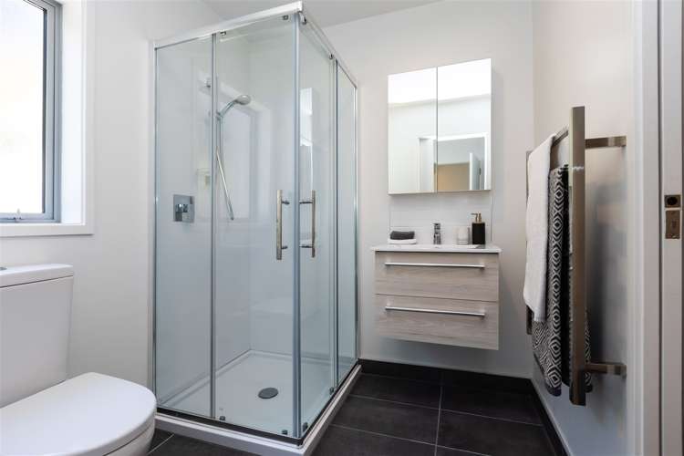 99 Cannon Hill Crescent Mount Pleasant_13