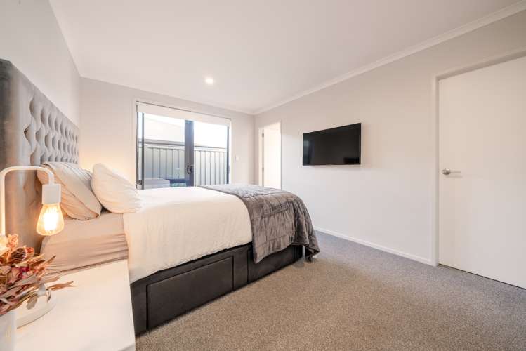 3 Raynor Crescent Pyes Pa_9