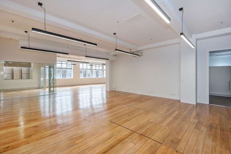 Part Level 1/125 The Strand Parnell_5