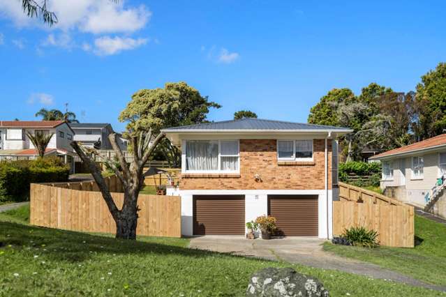 2/40 Cheval Drive Totara Vale_2