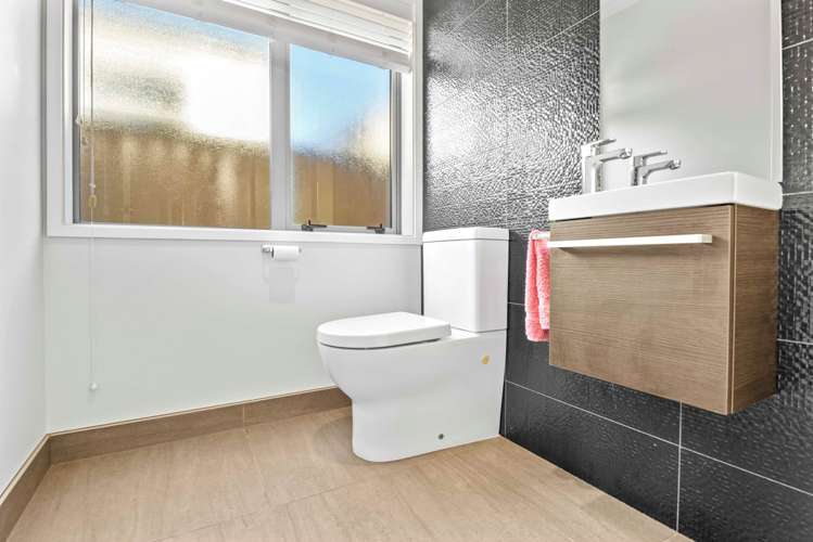 217 Wainui Road Millwater_15
