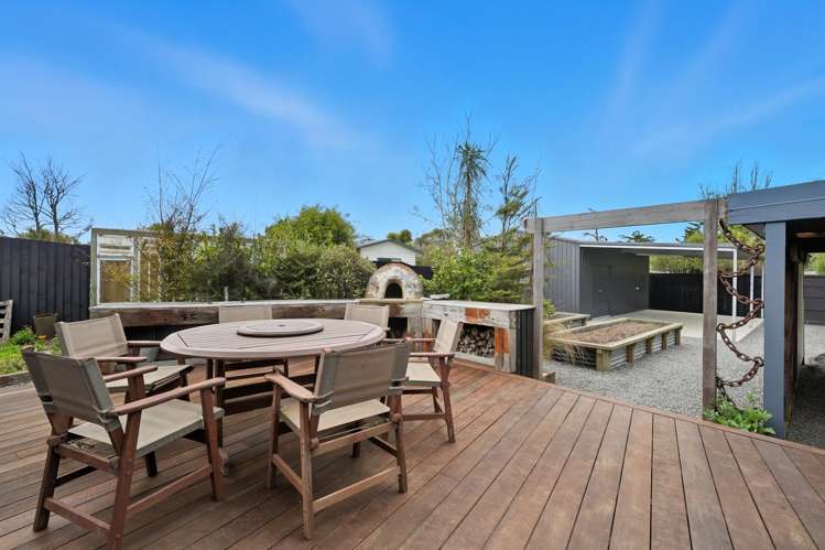 92 Dunns Avenue The Pines Beach_13