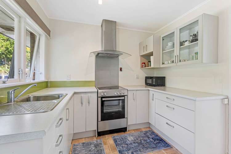 2/9 Moana Avenue Belmont_2