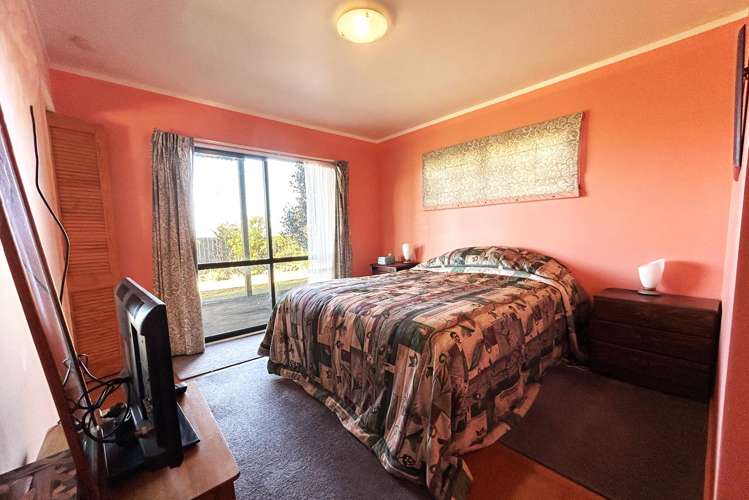 1251 East Coast Road Whakatiwai_9