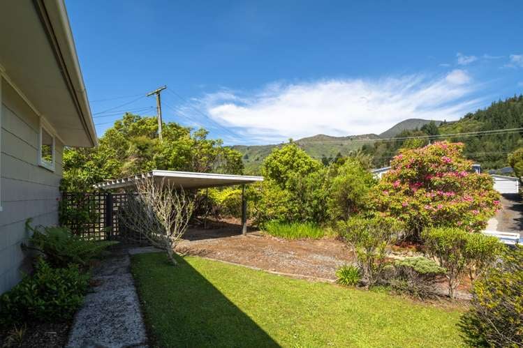 169 Waikawa Road Picton_17