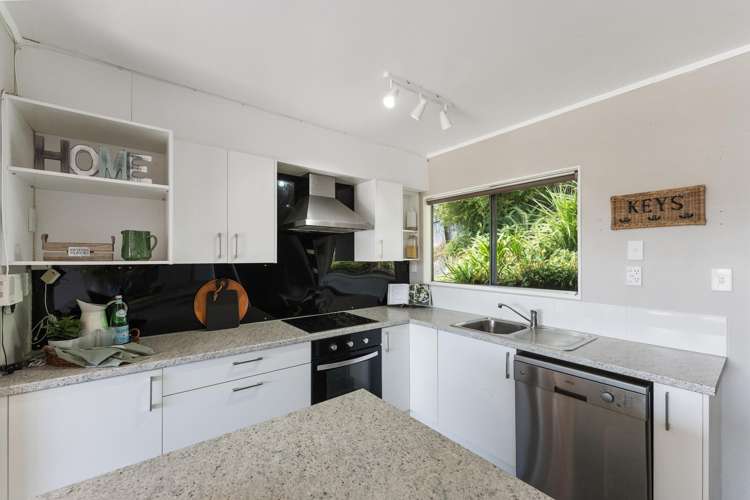 2/22 Woodside Avenue Northcote_7