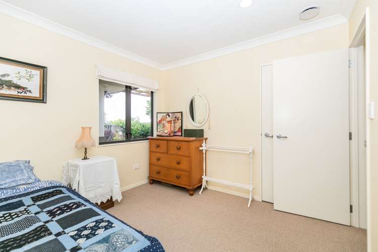 24 Highgrove Drive Grandview Heights_16