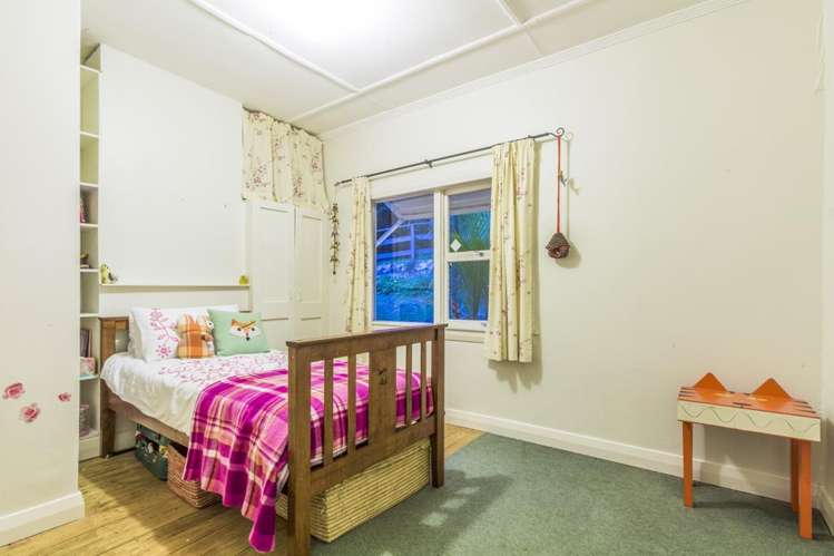 76 Laingholm Drive Laingholm_15