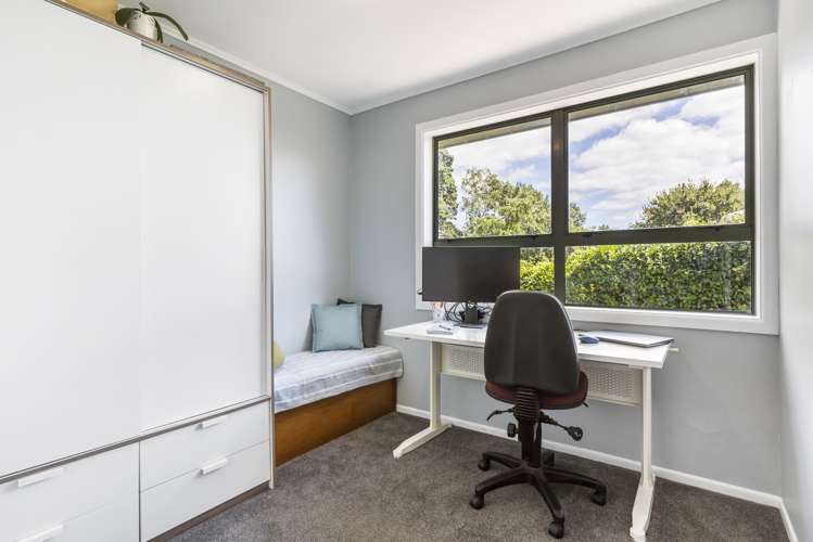 53 Stott Avenue Birkdale_11