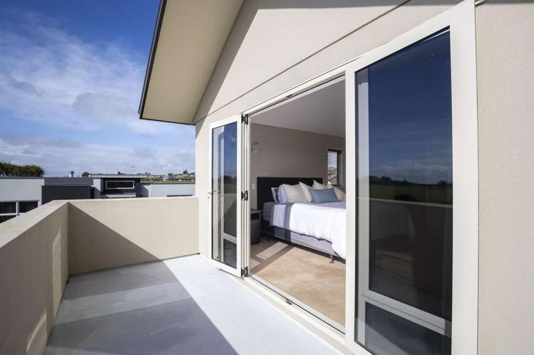 10 Sampson Avenue Waiwhakaiho_23