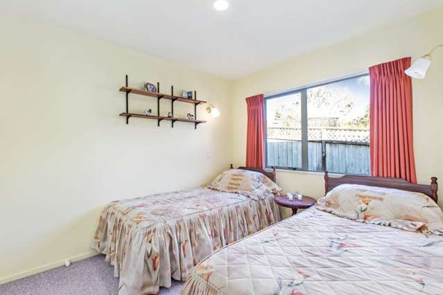 2 Woodfern Crescent Titirangi_4