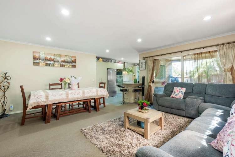 29 Seresin Crescent Flat Bush_11