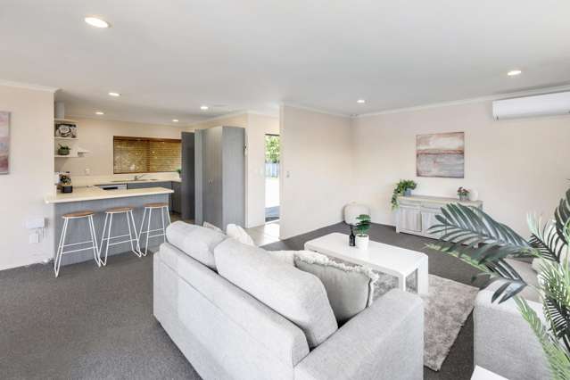 42 Warwick Drive Lynmore_2