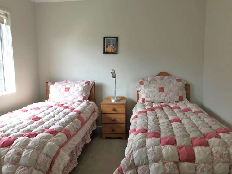 6 Kowi Lakes Drive One Tree Point_11