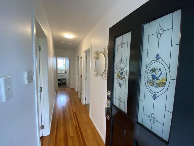 44 Flanshaw Road Te Atatu South_3