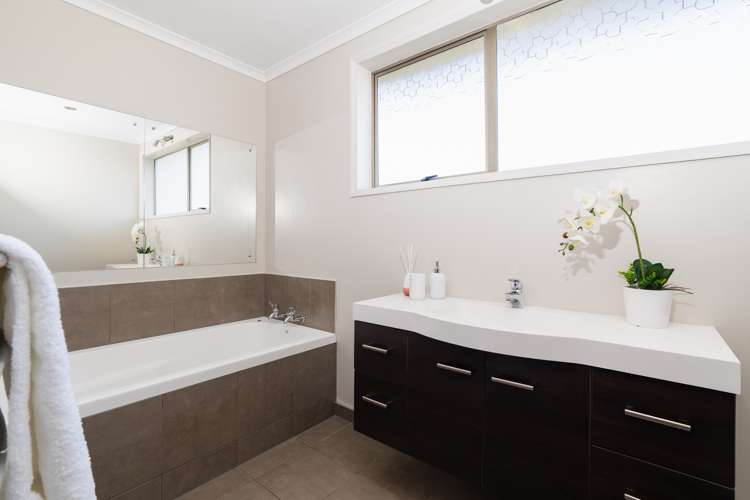 18 Honeystone Street Helensburgh_12