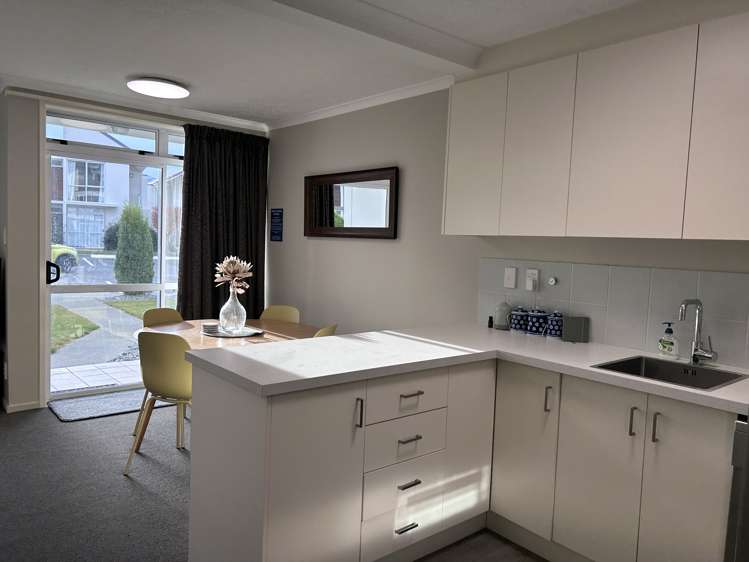 50A & 50B/43 Barkers Road_4