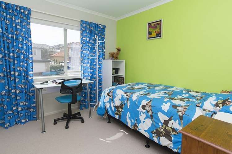 10 Beatrice Place Flat Bush_12