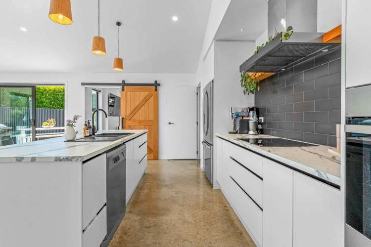 90 Obsidian Way Papamoa Beach_10