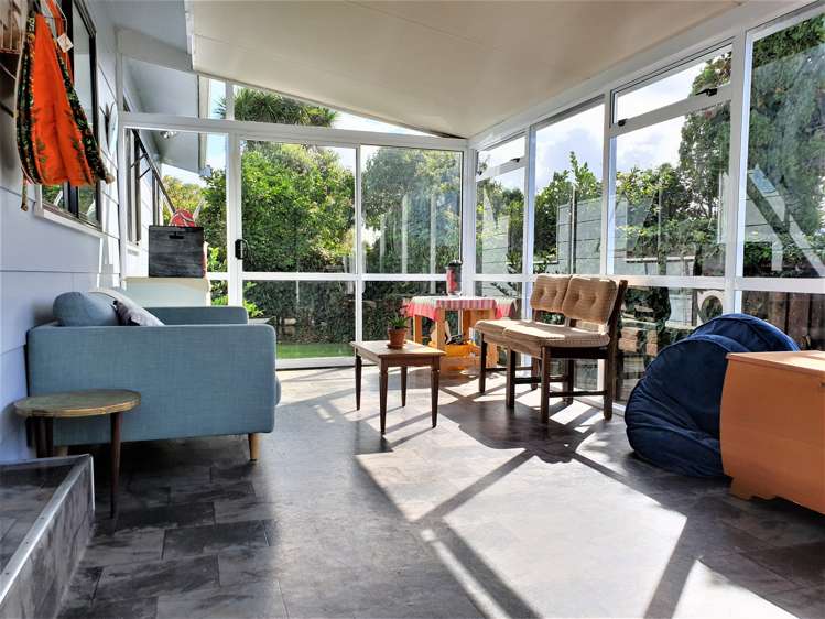 2/20 Glenhaven Place Te Atatu Peninsula_8