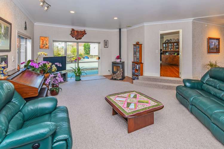 36 Stewart Gibson Place Manurewa_6