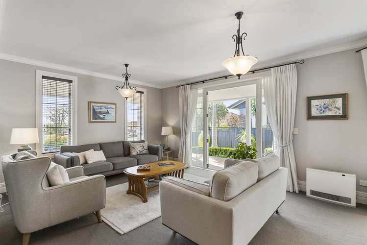 17 Willowbank Close East Tamaki Heights_10