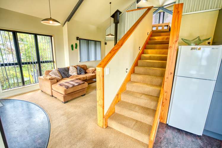 17 Korua Street Moana_12