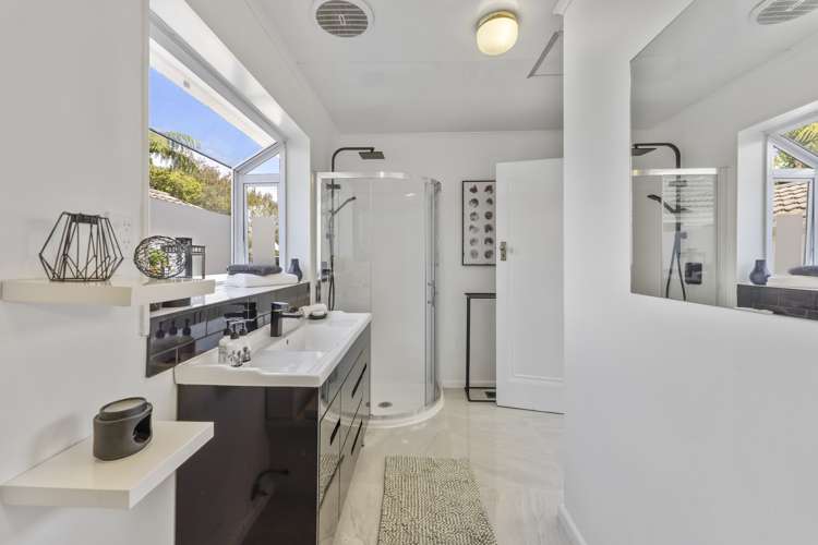 4 Puriri Street Miramar_11