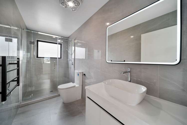 7 Whata Street Clarks Beach_27