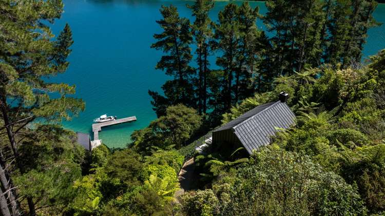 - Bay of Many Coves Queen Charlotte Sound_21