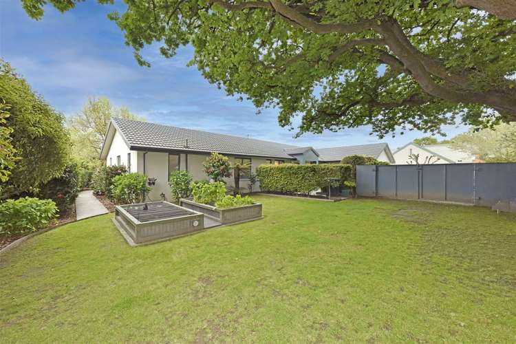 27 Acorn Close Waltham_5